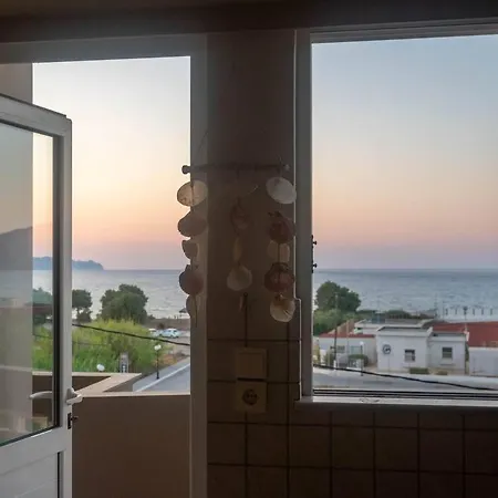 Smell Of The Sea * Kissamos